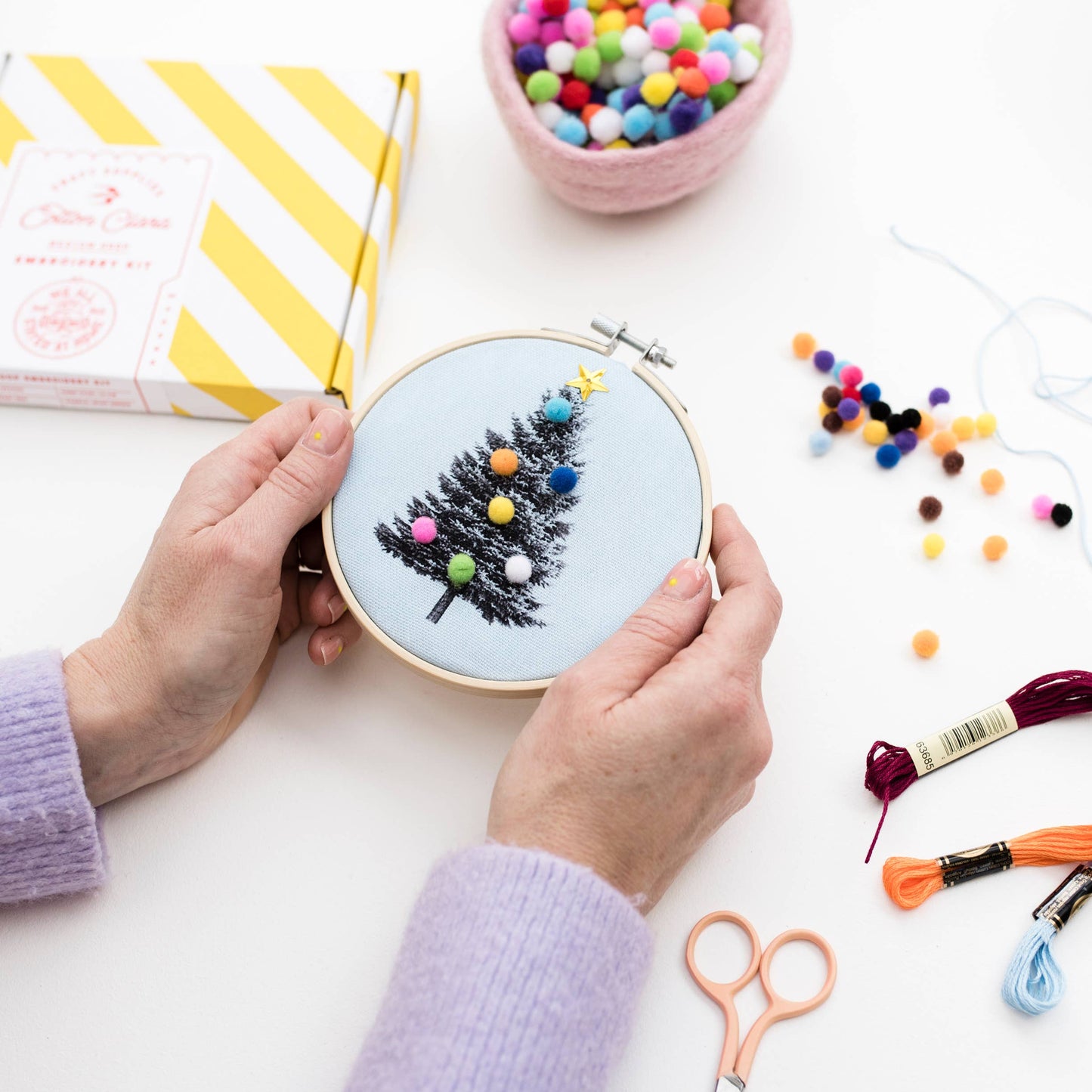 Christmas Tree Embroidery Hoop Kit